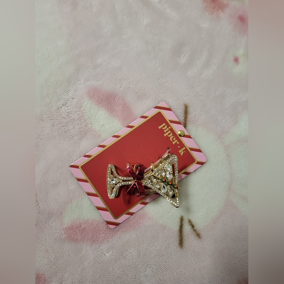 Piper K Gold and Red Martini Glass Hair Clip Nwt - Picture 2 of 2